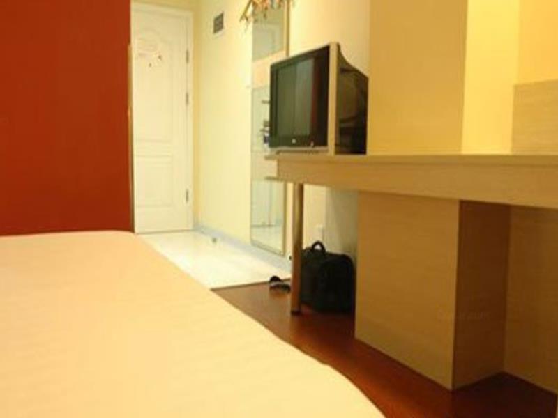 Hanting Hotel Shenyang Zhongshan Square Екстериор снимка